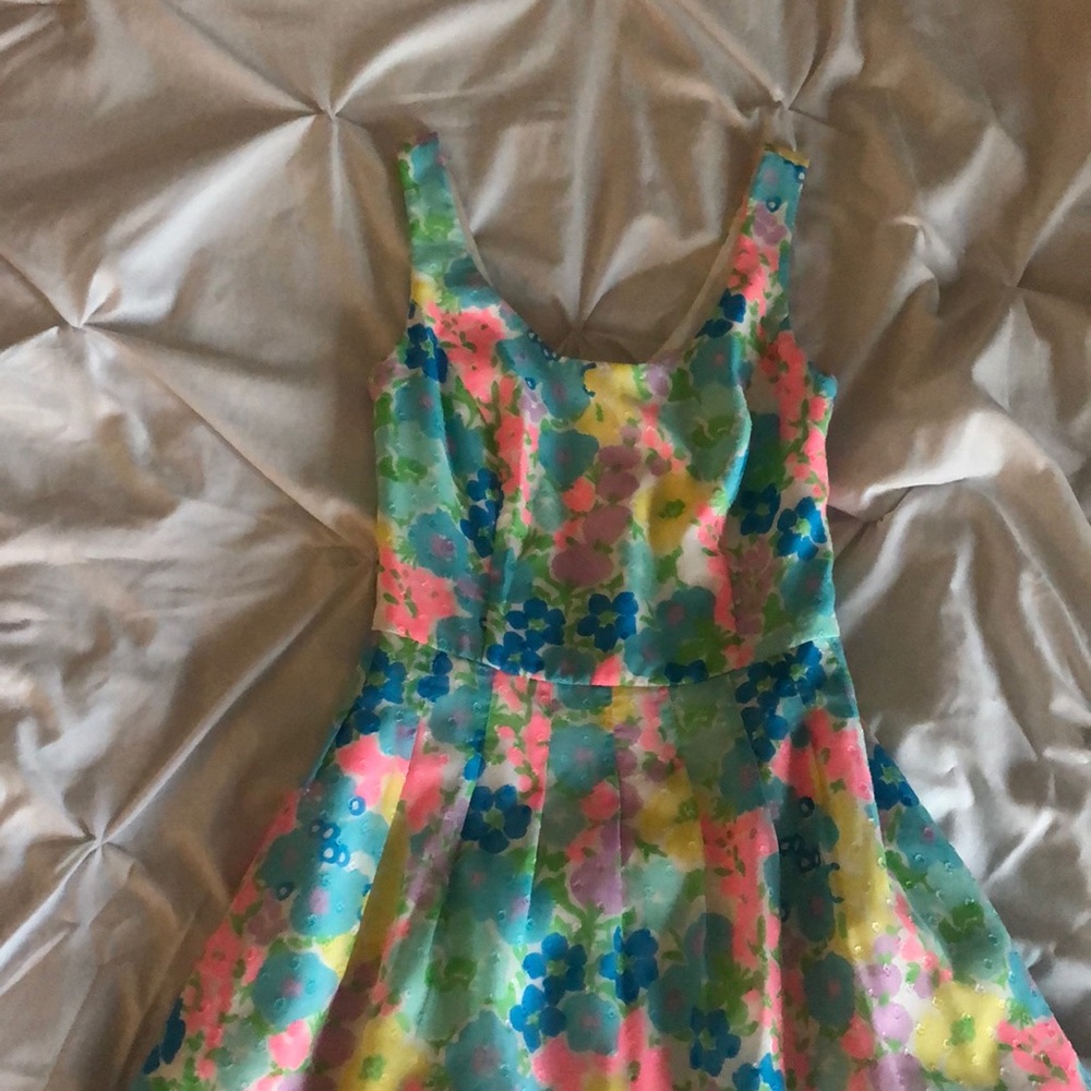 Lilly Pulitzer dress - like new!